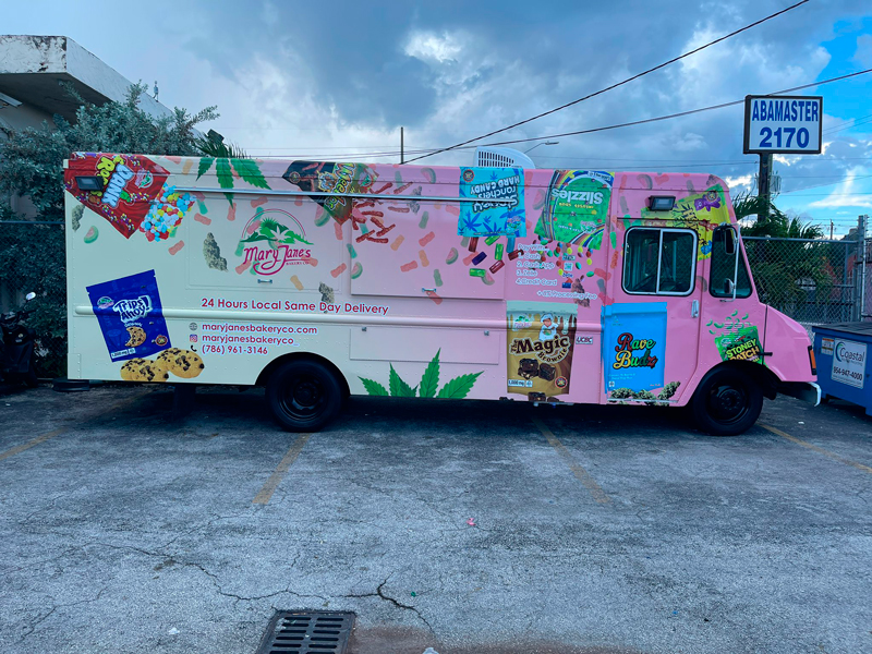 MaryJanes Bakery Food truck